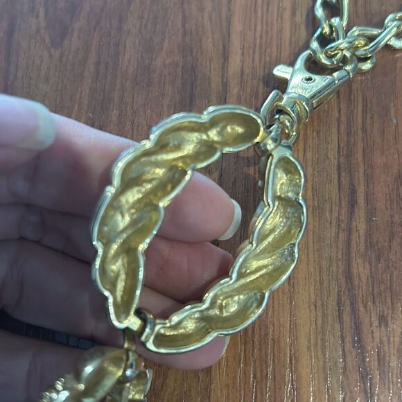 Vintage large heavy gold oval circle chain belt Lionshead - Picture 4 of 6